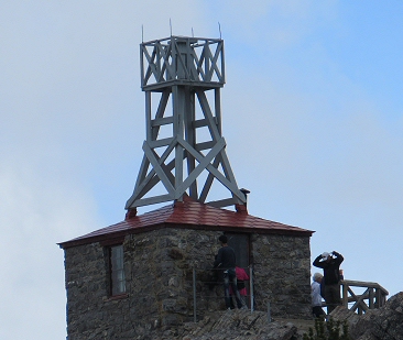 old weather station on Sanson peak