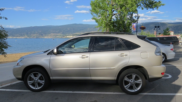 our 2007 Lexus RX400H hybrid SUV parked in Penticton on Okanagan Lake